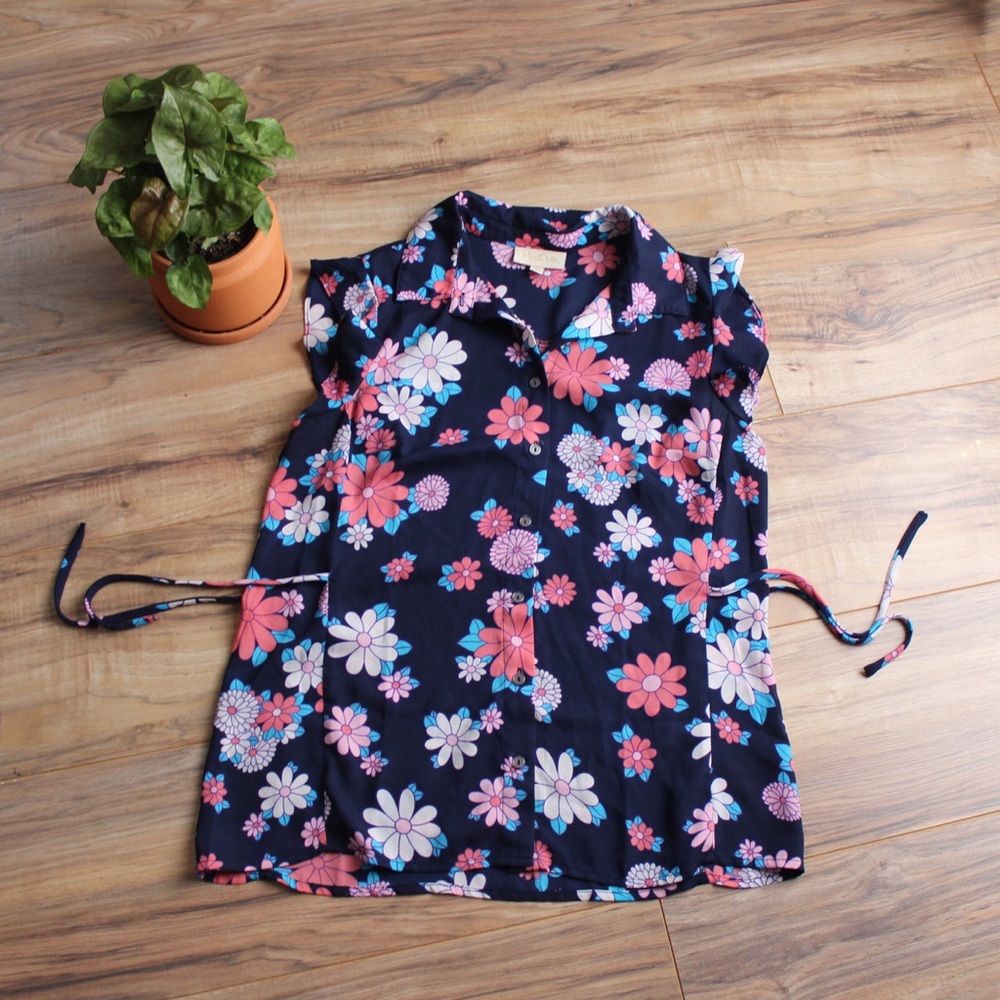 ModCloth button up navy floral flutter sleeves top